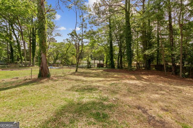 8878 Burnham Way, Jonesboro, GA 30238