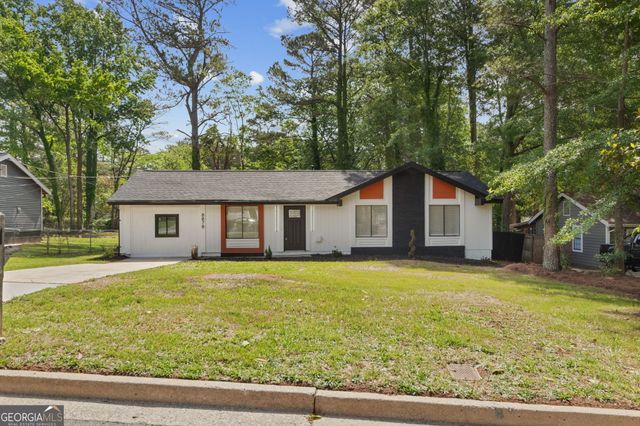 8878 Burnham Way, Jonesboro, GA 30238