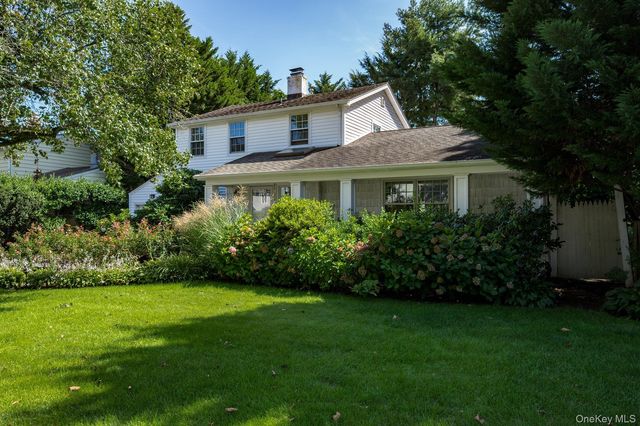 29 Argyle, Albertson, NY 11507