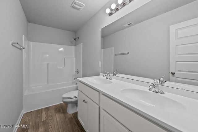 175 Buckhorn Avenue, Holly Ridge, NC 28445