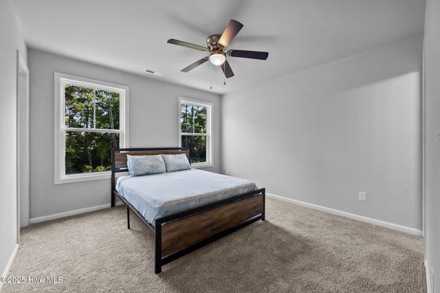 175 Buckhorn Avenue, Holly Ridge, NC 28445