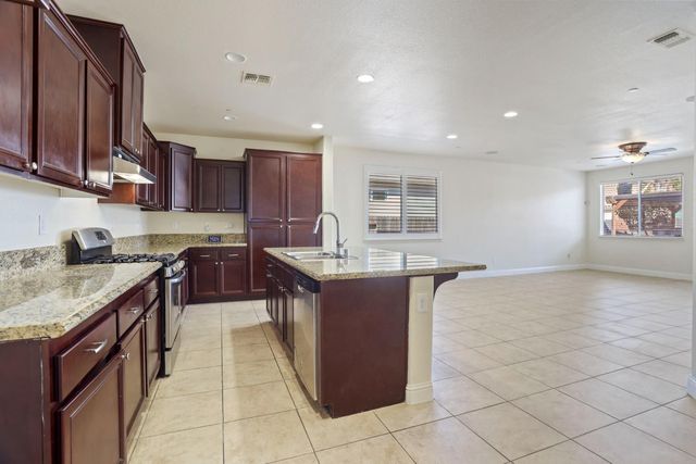 511 Scooter Way, Stockton, CA 95209