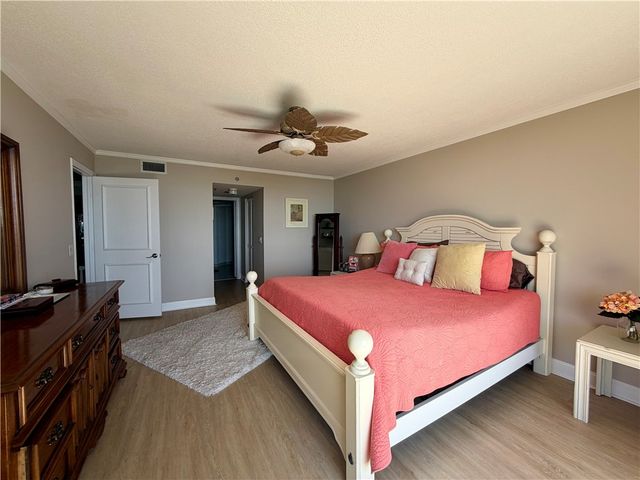 3120 N Highway A1a None 402, Hutchinson Island, FL 34949