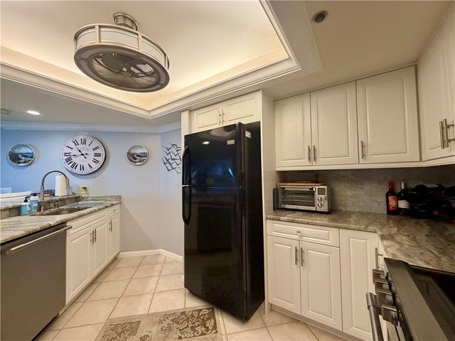 3120 N Highway A1a None 402, Hutchinson Island, FL 34949