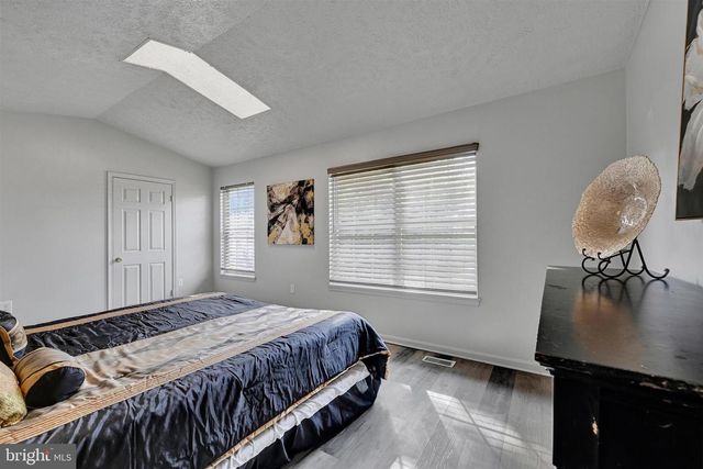 6681 SPRING MILL CIR, Baltimore, MD 21207