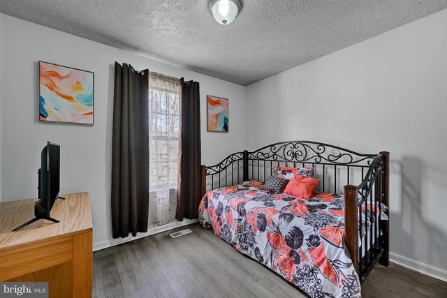 6681 SPRING MILL CIR, Baltimore, MD 21207