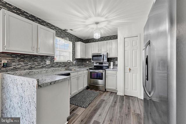 6681 SPRING MILL CIR, Baltimore, MD 21207