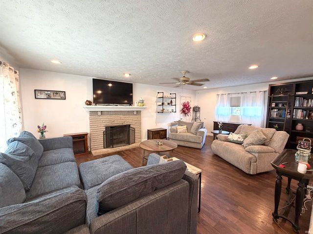 620 E Blue Ridge Drive, Evansville, IN 47714