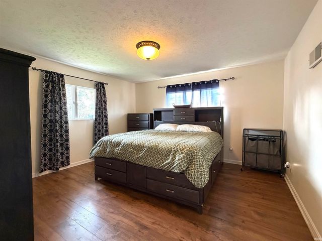 620 E Blue Ridge Drive, Evansville, IN 47714