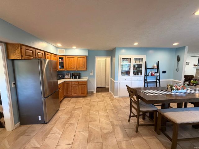 620 E Blue Ridge Drive, Evansville, IN 47714