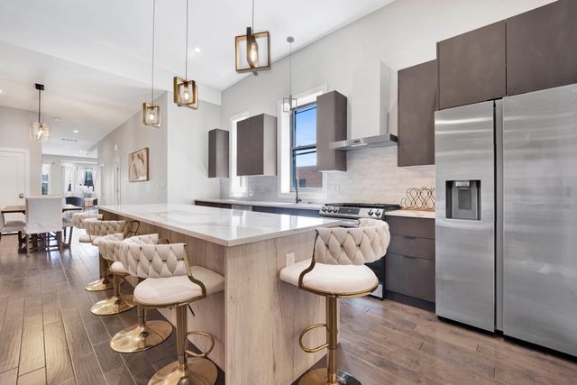 3330 S Indiana Avenue 2S, Chicago, IL 60616