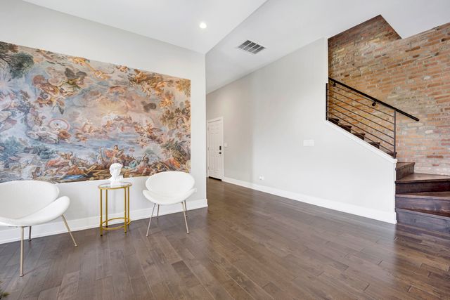 3330 S Indiana Avenue 2S, Chicago, IL 60616