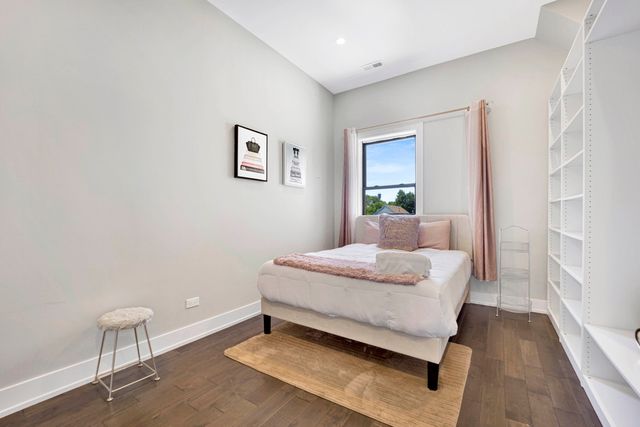 3330 S Indiana Avenue 2S, Chicago, IL 60616