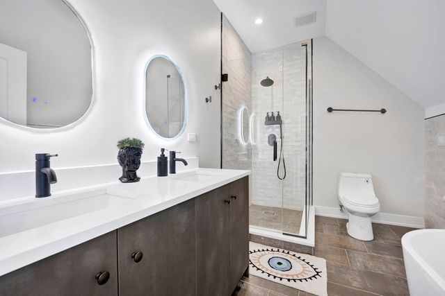 3330 S Indiana Avenue 2S, Chicago, IL 60616