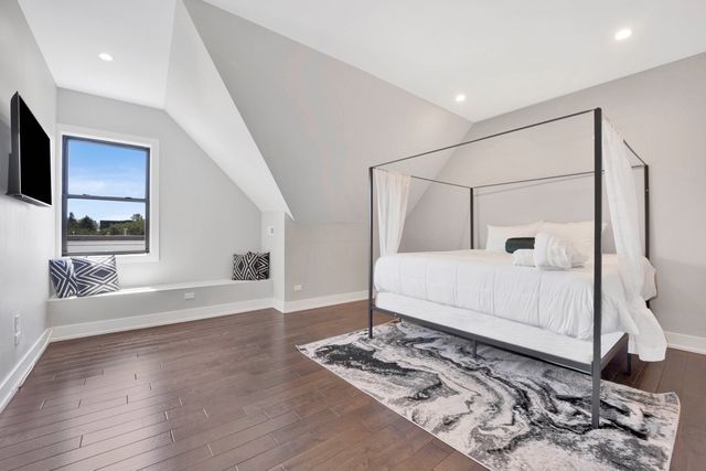 3330 S Indiana Avenue 2S, Chicago, IL 60616