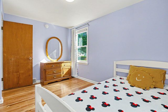 1616 Churchill Drive, South Bend, IN 46617