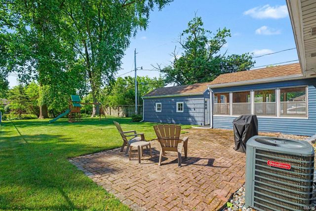 1616 Churchill Drive, South Bend, IN 46617
