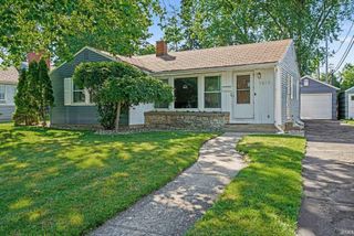 1616 Churchill Drive, South Bend, IN 46617