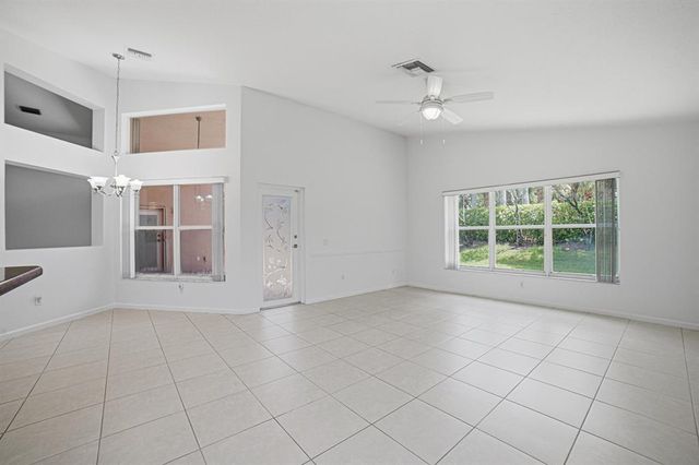 7639 Tarpon Cove Circle, Lake Worth, FL 33467