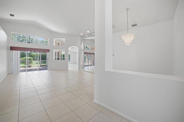 7639 Tarpon Cove Circle, Lake Worth, FL 33467