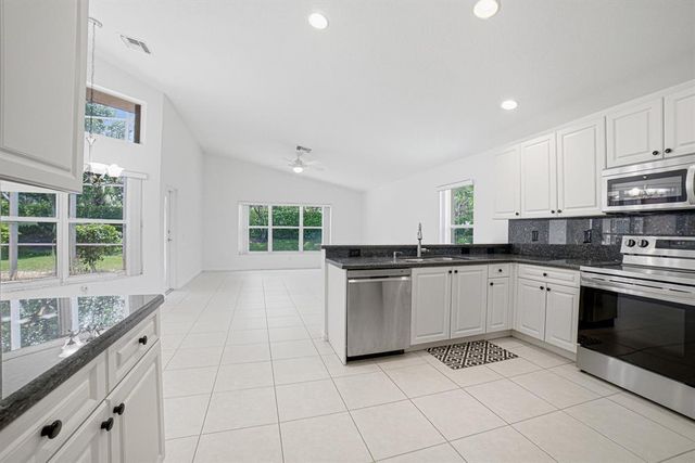 7639 Tarpon Cove Circle, Lake Worth, FL 33467