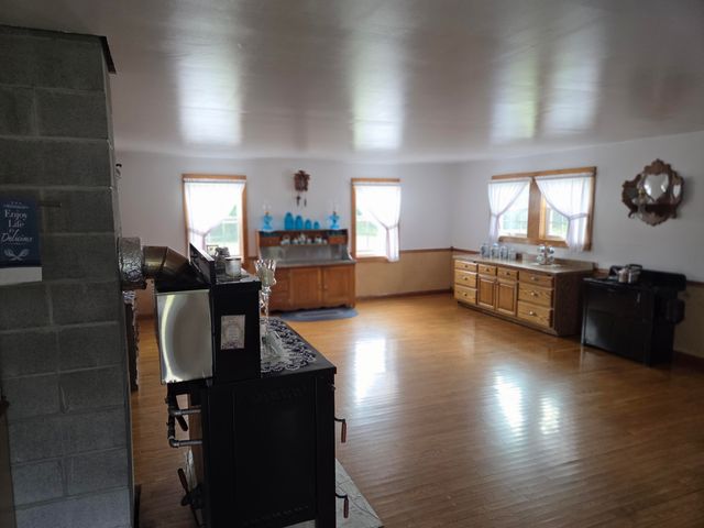 5525 Garland Hollow Road, Means, KY 40346