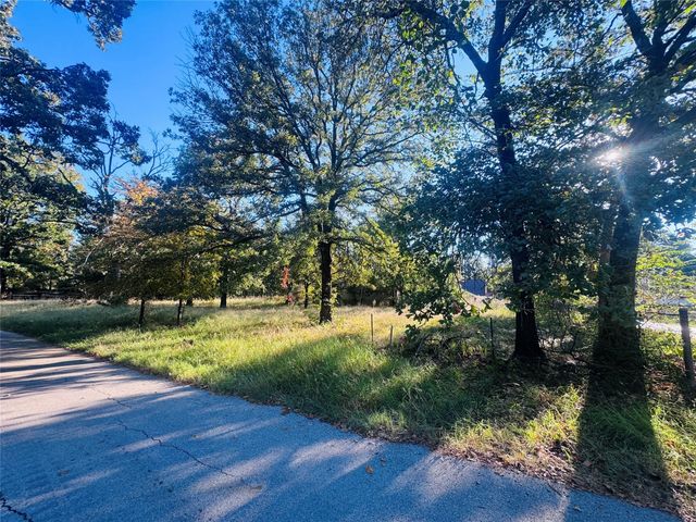 917 Hidden Valley Drive, Tool, TX 75143