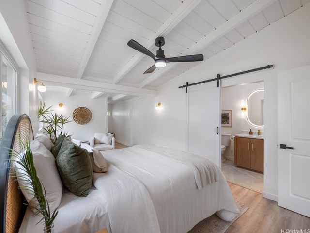 7247 Nohili Street, Honolulu, HI 96825