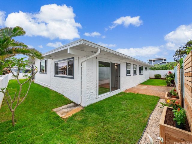 7247 Nohili Street, Honolulu, HI 96825