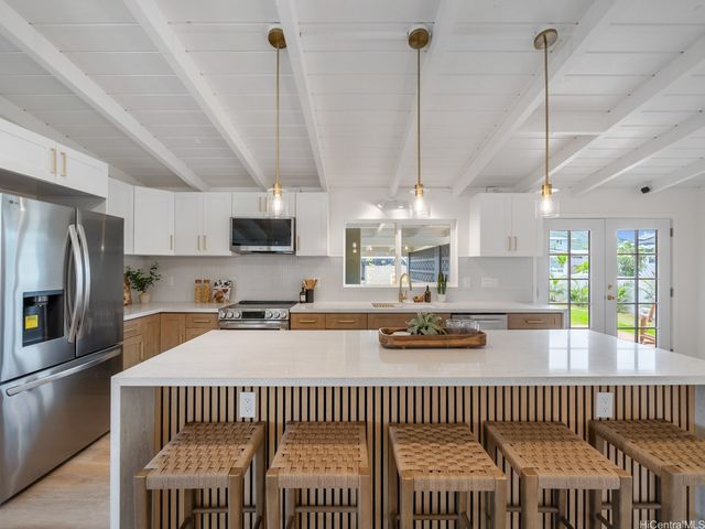 7247 Nohili Street, Honolulu, HI 96825