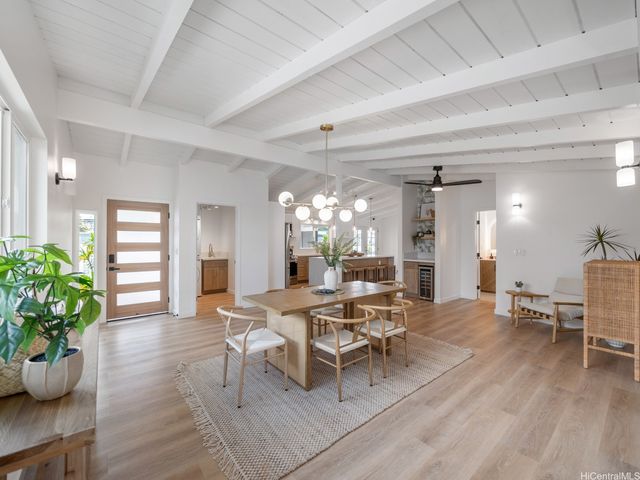 7247 Nohili Street, Honolulu, HI 96825