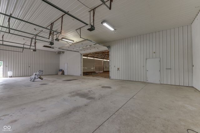 7601 S 700 W, Morgantown, IN 46160