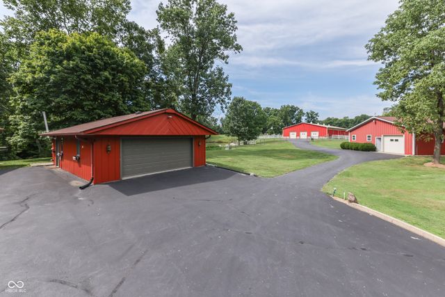 7601 S 700 W, Morgantown, IN 46160