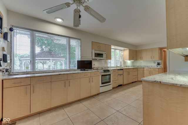 7601 S 700 W, Morgantown, IN 46160