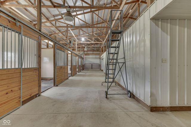 7601 S 700 W, Morgantown, IN 46160