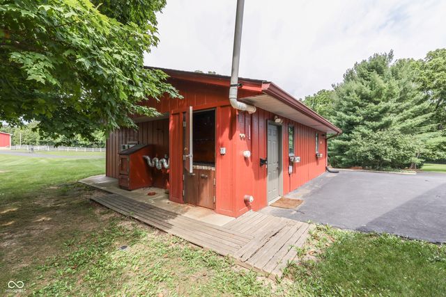 7601 S 700 W, Morgantown, IN 46160