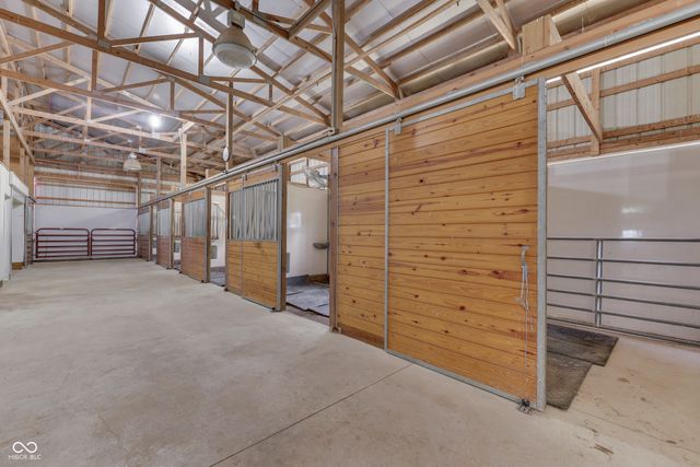 7601 S 700 W, Morgantown, IN 46160