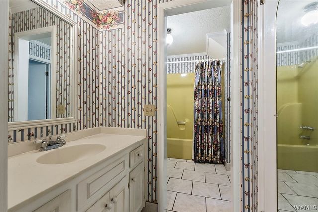 5502 Inverness, Northport, AL 35473