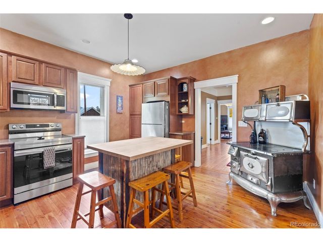 111 W 7th St, Leadville, CO 80461