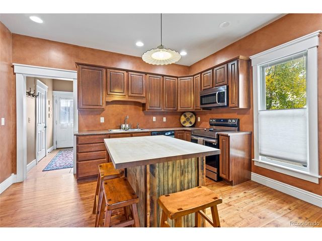 111 W 7th St, Leadville, CO 80461