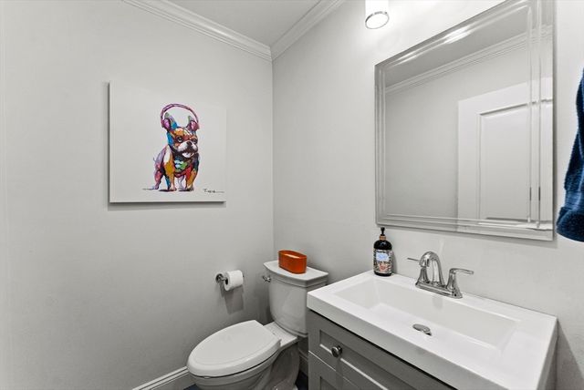 64 Cliffside Dr In Season, Plymouth, MA 02360