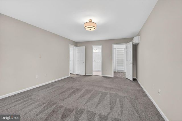 1302 CLAYBORNE HOUSE CT, Mclean, VA 22101