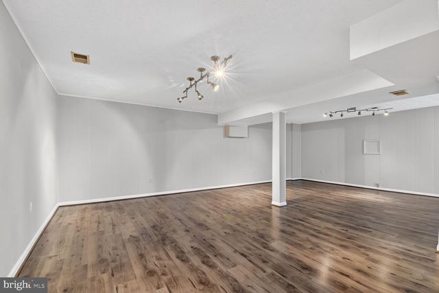 1302 CLAYBORNE HOUSE CT, Mclean, VA 22101