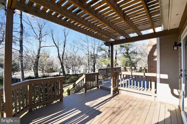 1302 CLAYBORNE HOUSE CT, Mclean, VA 22101