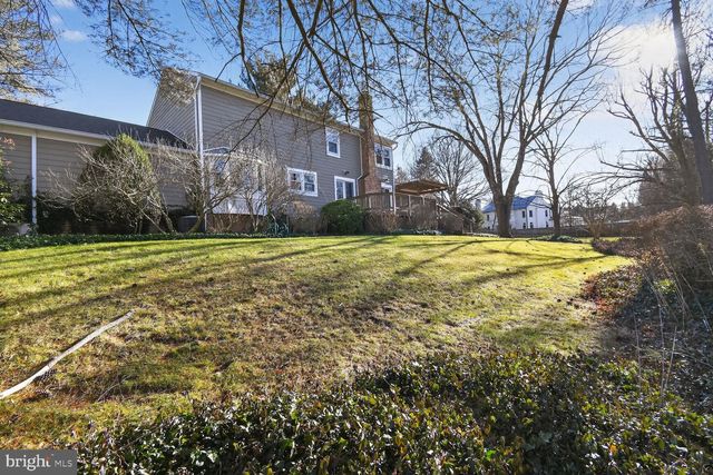 1302 CLAYBORNE HOUSE CT, Mclean, VA 22101