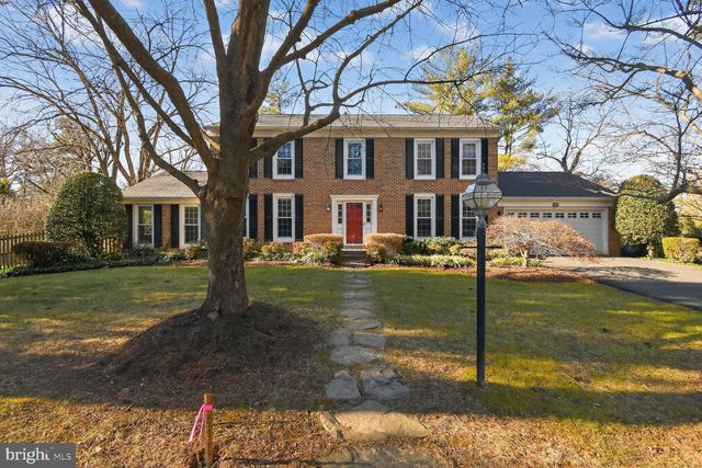 1302 CLAYBORNE HOUSE CT, Mclean, VA 22101