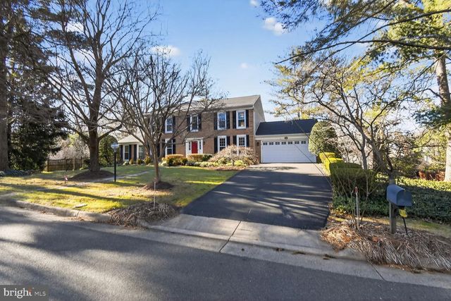 1302 CLAYBORNE HOUSE CT, Mclean, VA 22101