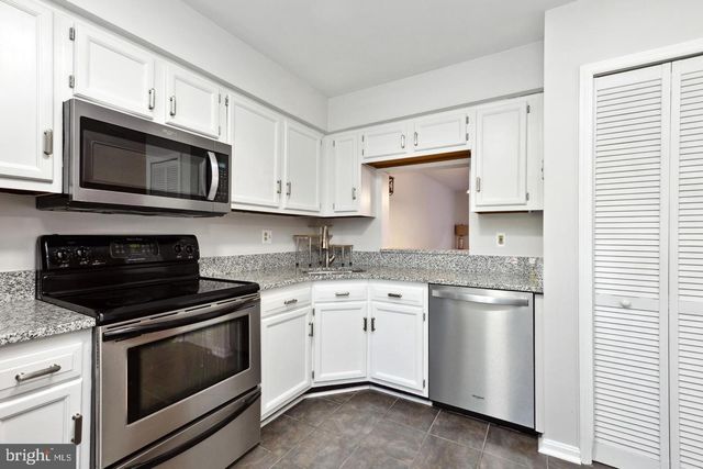 9525 CLOCKTOWER LN, Columbia, MD 21046