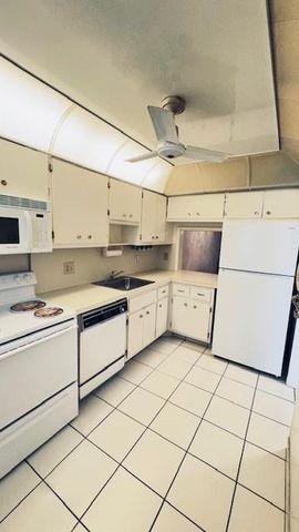 2601 NE 14th Street Causeway 142, Pompano Beach, FL 33062