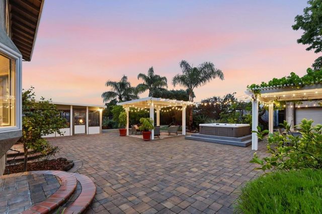 139 Belvue Drive, Los Gatos, CA 95032